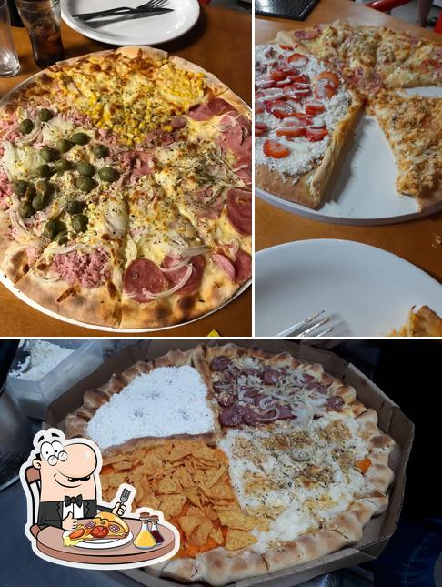 Consiga pizza no Rustic House Restaurante e Pizzaria