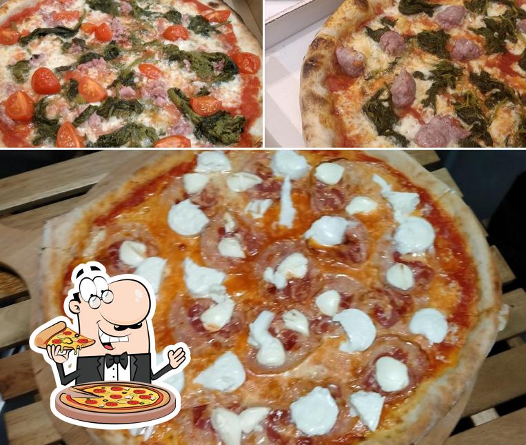 Pide una pizza en Pizza Napoli