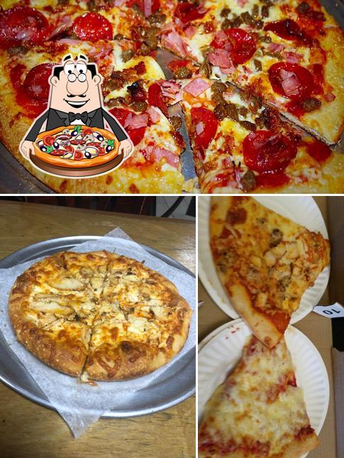 Pick pizza at Evans Pizza Restaurant Bar