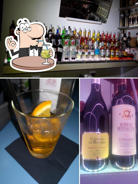 Goditi un drink dal menu