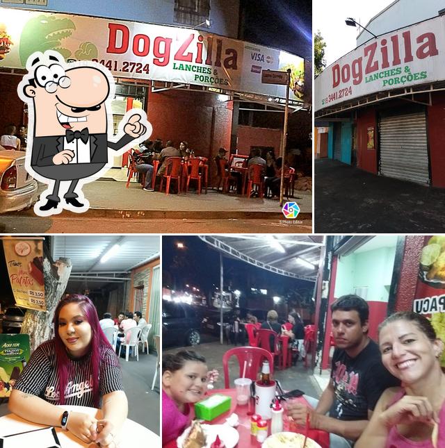 O interior do Dogzilla Lanches e Porções