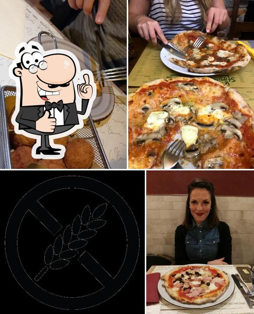 Foto di Pizzeria La Luna Via Gioberti