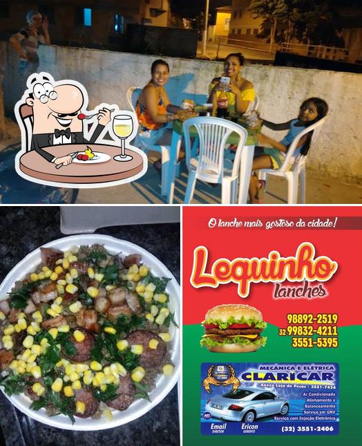 A imagem do Lequinho Lanches’s comida e interior