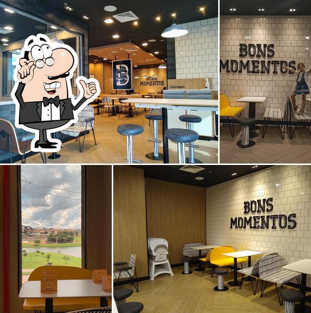 O interior do McDonald's