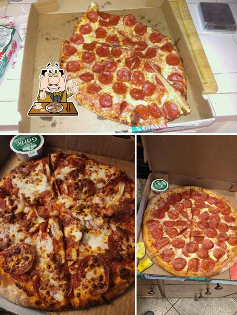 Отведайте пиццу в "Papa Johns Pizza"
