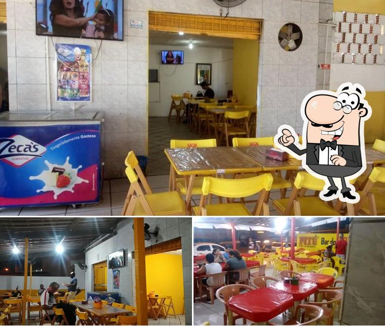 O interior do Bar e Restaurante dos Amigos