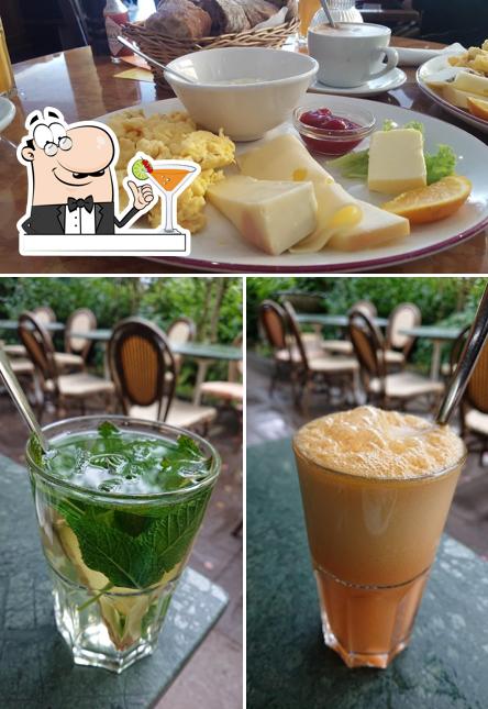 The photo of Cafe Königin 43’s drink and food