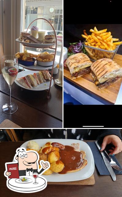 Food at The Crown Bar & Bistro