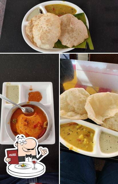 Food at Raghavendra tiffin center