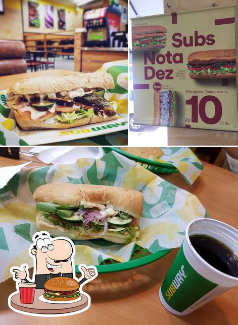 Consiga um hambúrguer no Subway