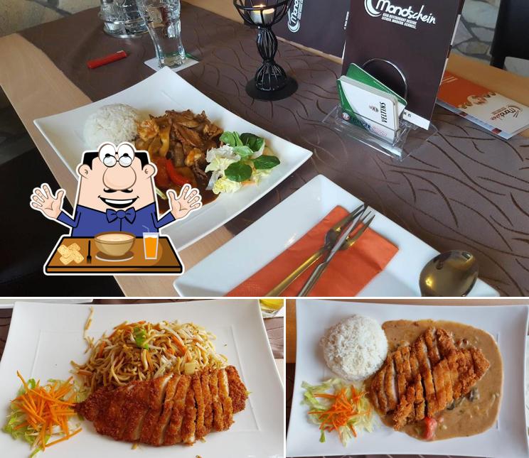 Food at Mondschein - Asia Restaurant