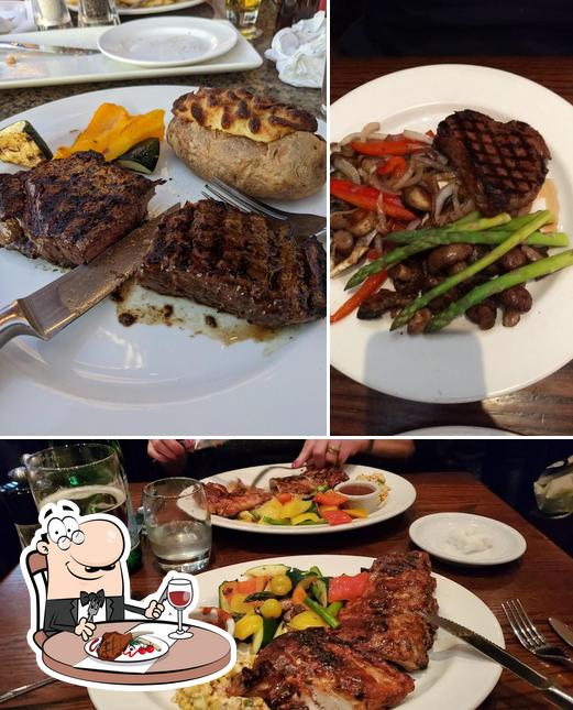 Закажите мясные блюда в "The Keg Steakhouse + Bar - Mississauga Northwest"
