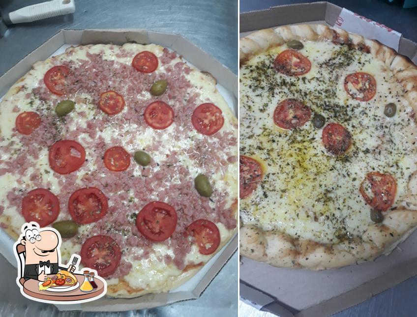 Peça diversos tipos de pizza