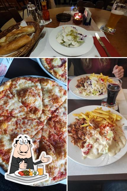 Pizzeria Turbo se distingue par sa nourriture et table à manger