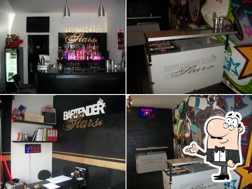 Gli interni di Bartender Stars