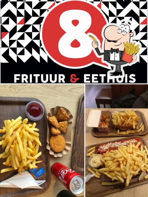 Dégustez des frites à Frituur 8