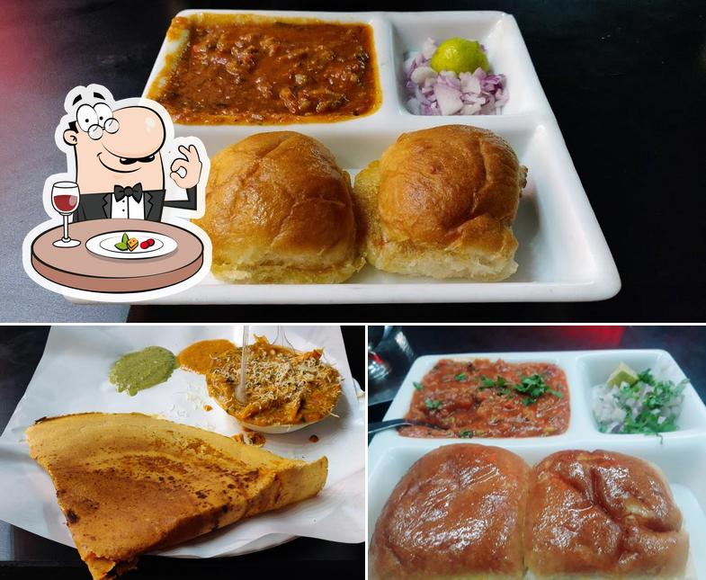 Food at Yummy Pav Bhaji Center