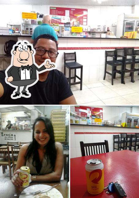 O interior do YPÊ Lanches e Beirutes