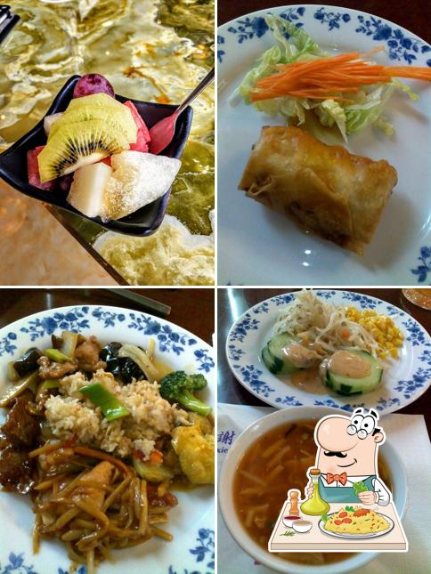 Food at China Restaurant Oriental