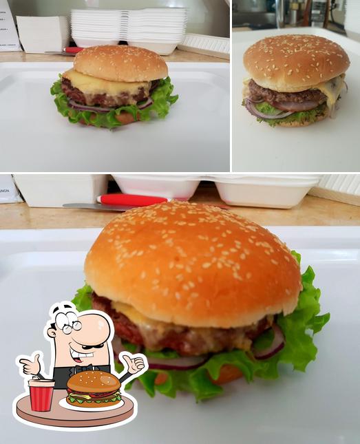 Essayez un hamburger à Friterie bienv'nu chez nath