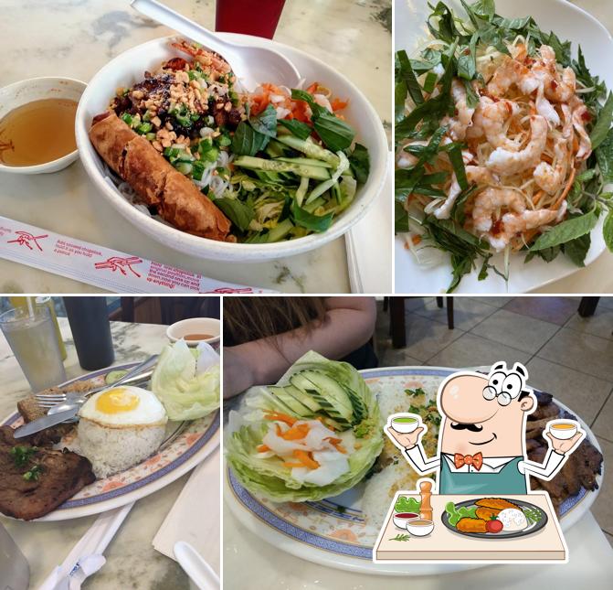 Meals at Phở Saigon