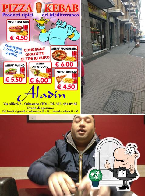 Gli esterni di Aladdin Pizzeria Kebab