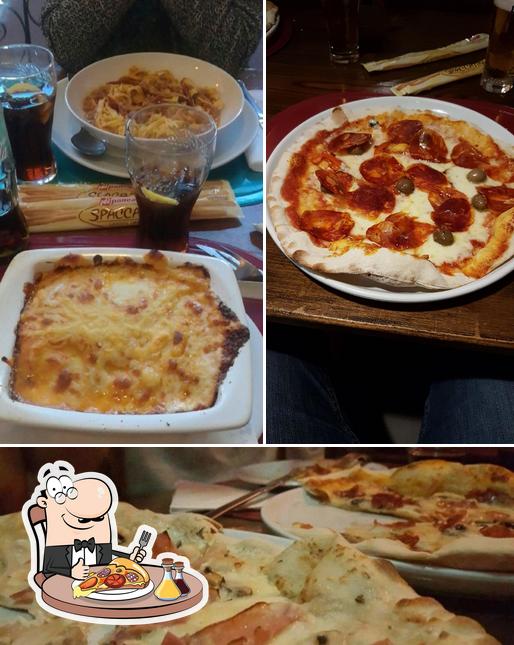 Escolha pizza no Pizzaria Anexo