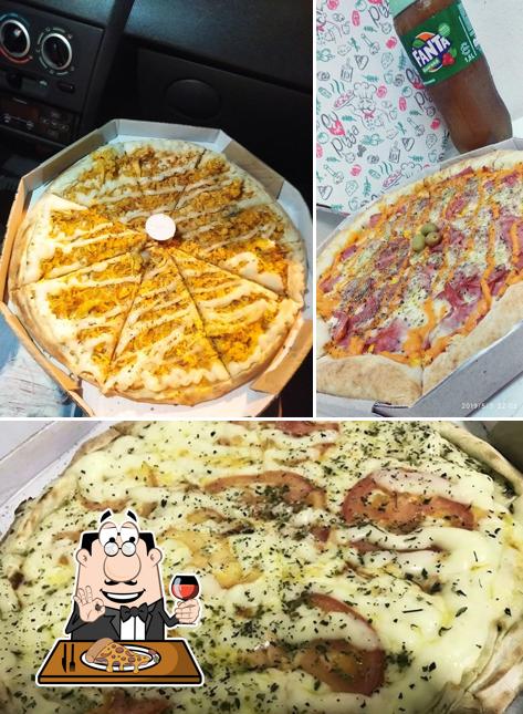 Peça pizza no Pizzaria IMPERIO TOP 13