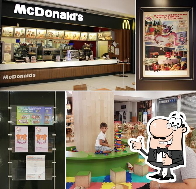 Guarda la foto di McDonald's Cuneo - 'C.C.le Grande Cuneo'