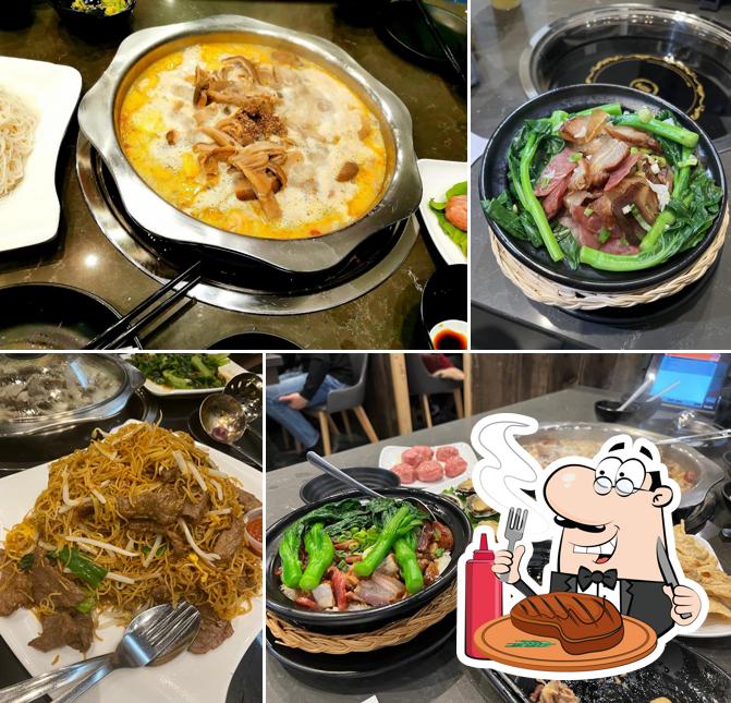 Попробуйте блюда из мяса в "和顺火煱Harmony Hotpot 和順火鍋"