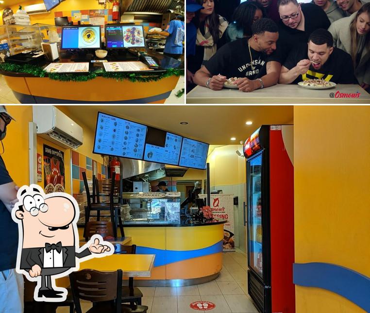 Voici l’image représentant la intérieur et nourriture sur Osmow's Shawarma