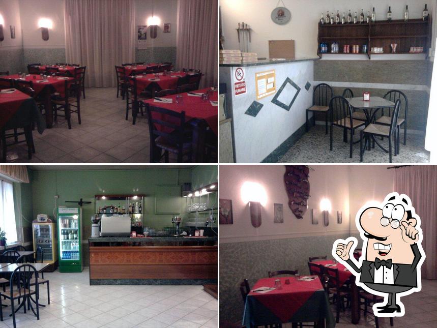 Gli interni di Osteria Pizzeria La Plăcinte