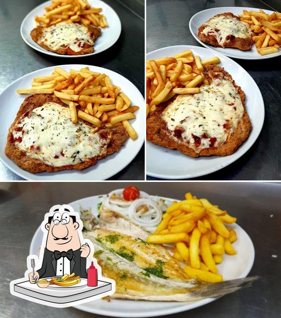 Taste chips at Ca'n Prima Restaurante Pizzeria