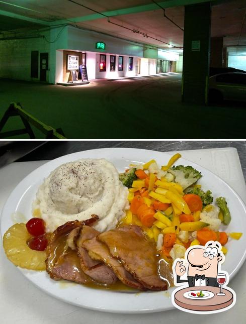 Meals at Pub Down Under