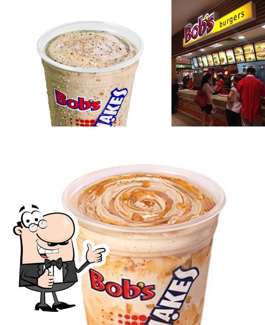 Look at this pic of Bob's Burger - Iguatemi Salvador Newton Rique Shopping