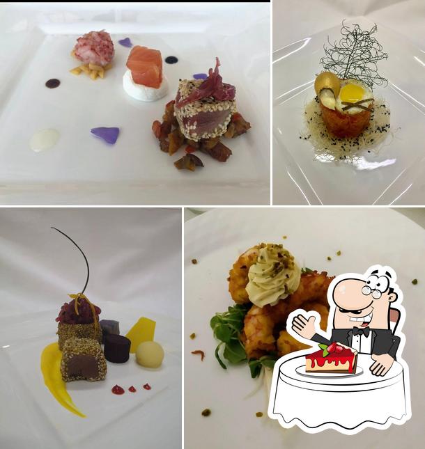 Ristorante Giardini Naxos Claire De Lune Porto Azzurro provides a selection of sweet dishes