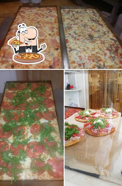 Ordina una pizza a Baker's Shop Pizzeria e Gelateria