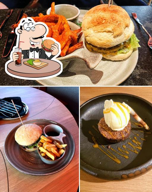 Order a burger at Restaurant Stockinggut by AvenidA