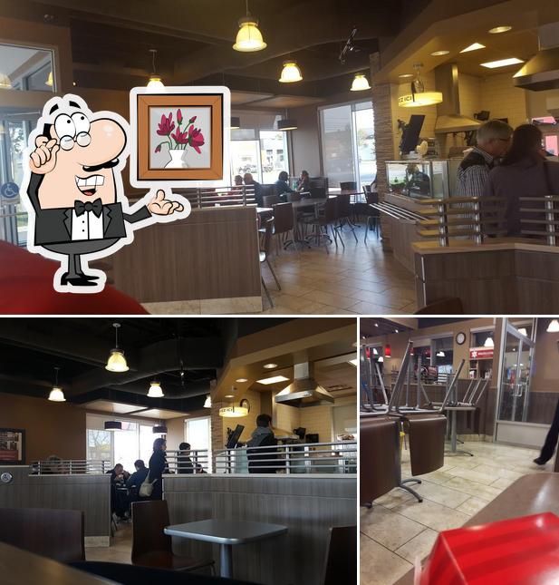 L'intérieur de Tim Hortons