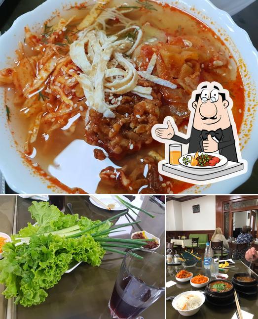 Еда в "Korean House"
