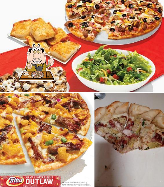 Попробуйте пиццу в "Papa Murphy's Take 'N' Bake Pizza"