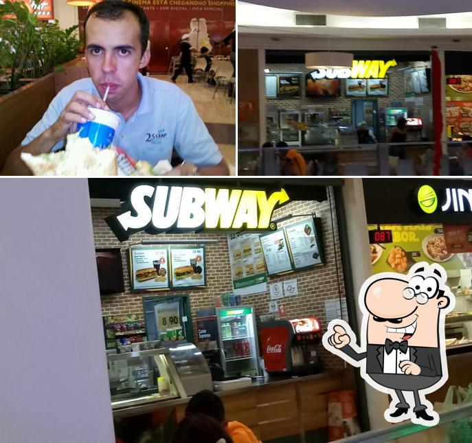 O interior do Subway