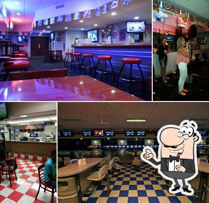 C565 Pub And Bar Bird Bowl Bowling Center Interior 