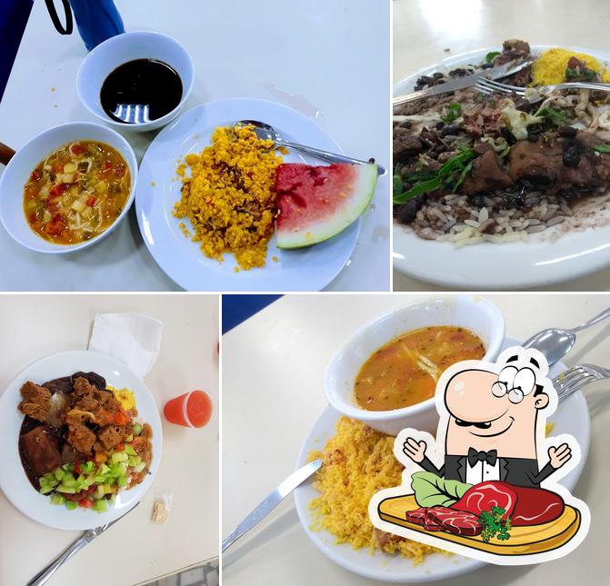 Restaurante Universitário - RU / UFRN sirve platos con carne