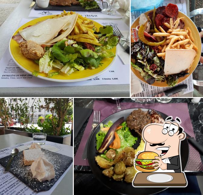 Commandez un hamburger à Restaurant de l'Hôtel L'Ossau Laruns