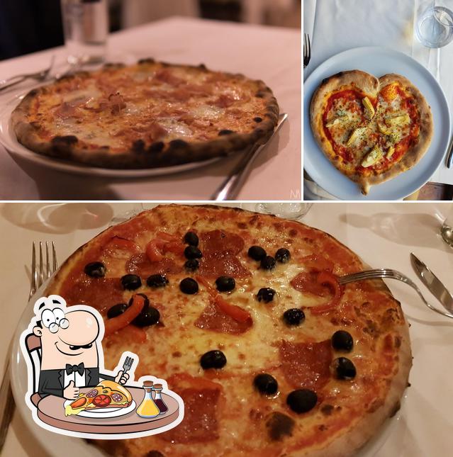 Ordina una pizza a Ristorante Cascina Canova