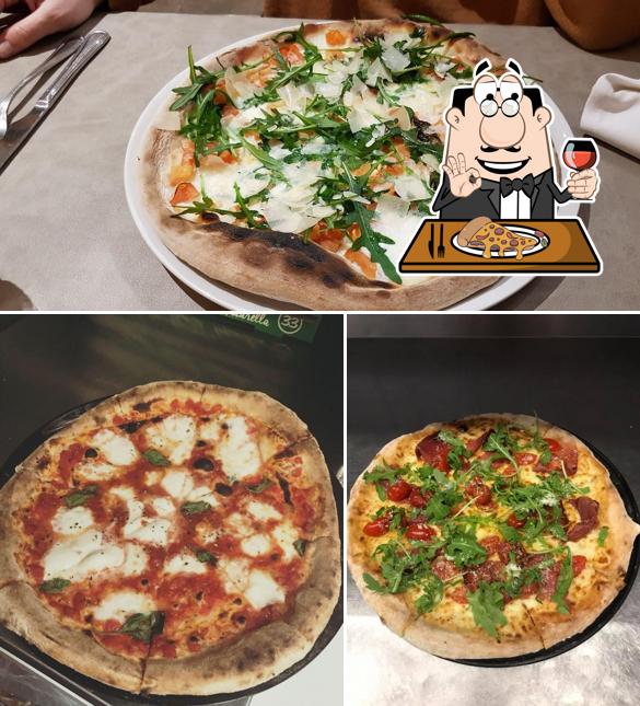 Essayez des pizzas à L'Antica Roma