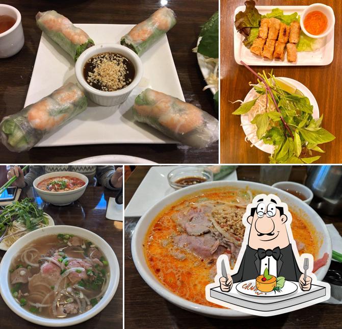 Food at Phở Hà Tiên