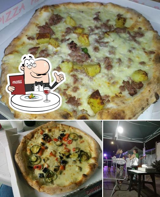 La foto della cibo e interni di Pizzeria O’Murett (Pizza & Burger)