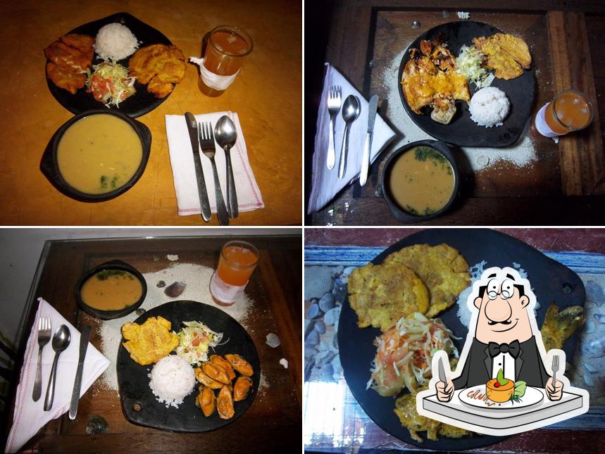 Meals at El Pargo Rojo Cafe Restaurante